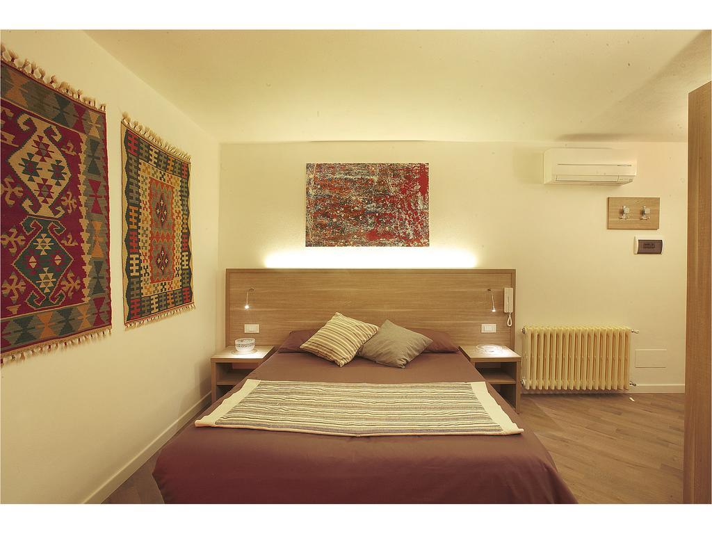 مبيت وإفطار إيسيرنيا Residenze Portacastello المظهر الخارجي الصورة