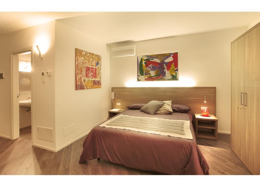 مبيت وإفطار إيسيرنيا Residenze Portacastello المظهر الخارجي الصورة